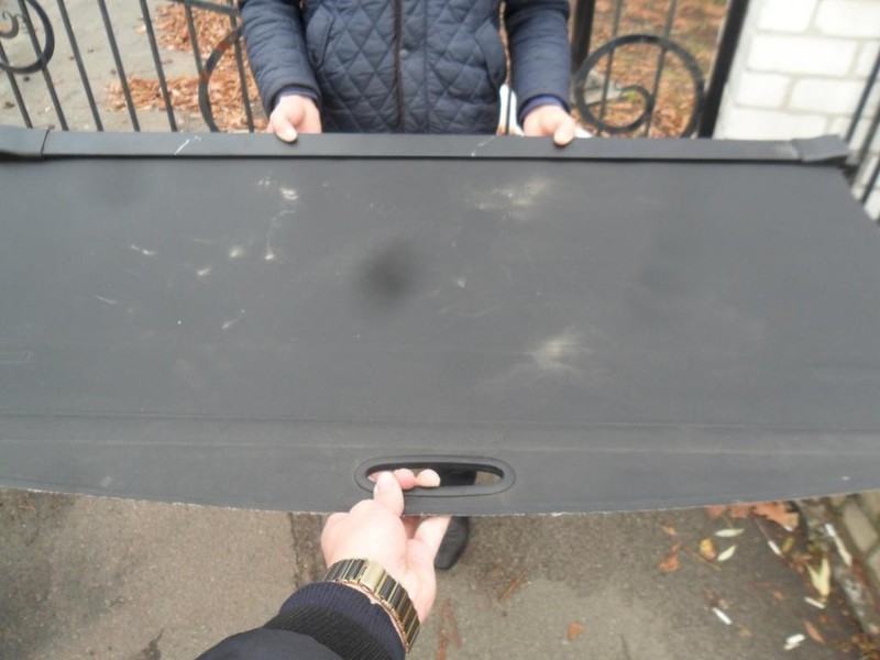 Шторка , полка багажника Kia Cee`d  2008 универсал 1.6 Бензин Киев