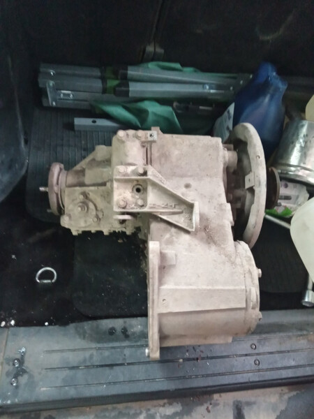 Раздатка Land Rover Discovery 2 2001 г.  2.5 л дизель