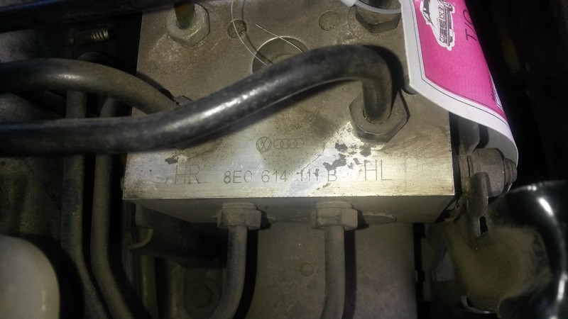 Блок управління ABS HR 8E0614111B HL   Audi A6, Volkswagen Passat