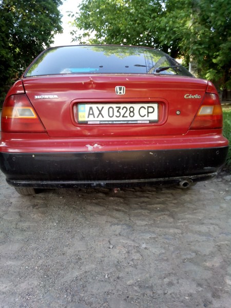 Задние стопы оба Mitsubishi Carisma  2002 1.6 Бензин Полтава