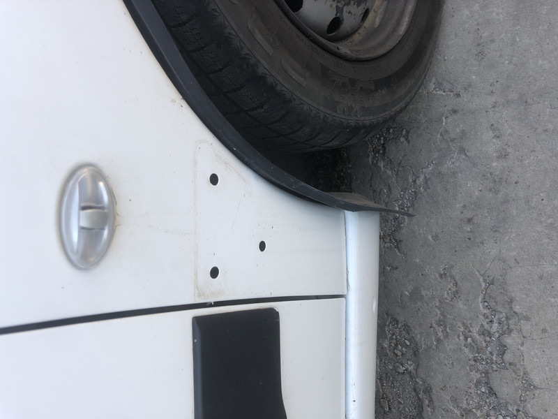 Молдинг крила Peugeot Partner  2008 1.9 Дизель 