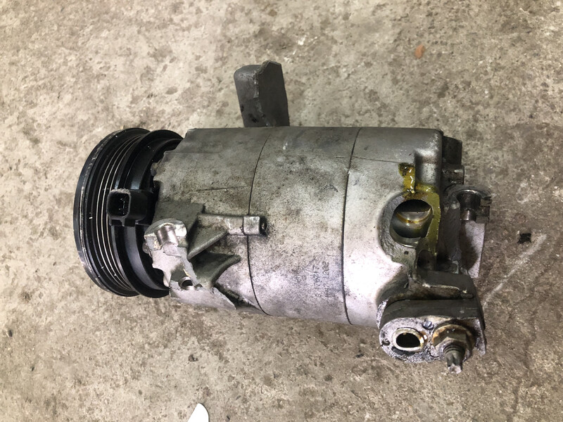 Компрессор кондиционера Ford Escape 2017 г.