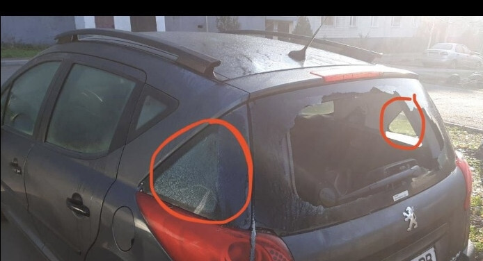 Форточка задня Peugeot 207  2008 універсал 1.4 Бензин 