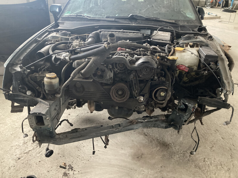 Двигатель ej201 не турбо Subaru Legacy 3  2002 универсал 2.0 Бензин Киев