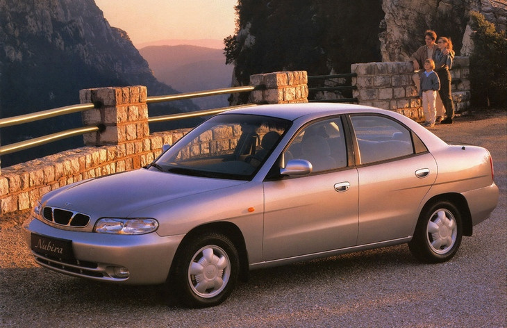 Капот Daewoo Nubira J100 1998 1.6 Бензин Днепр