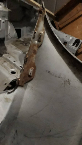 Кронштейны для крепления заднего бампера Hyundai Coupe купе 2006 р.  2.0 л бензин Запоріжжя