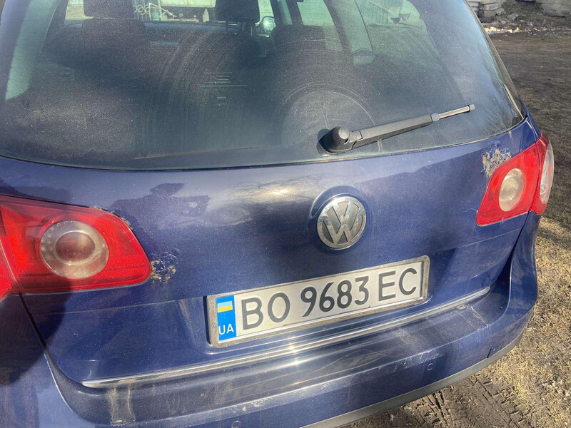 Ляда в колір Volkswagen Passat B6  2008 универсал 2.0 Бензин Луцк