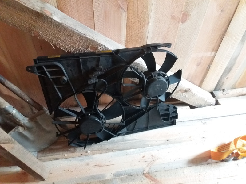 Диффузор Chevrolet Captiva 2008 г.  2.4 л бензин Киев