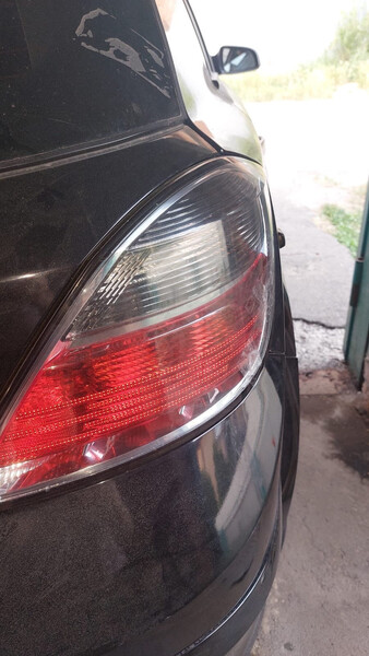 Задний правый фонарь Opel Astra  2008 хэтчбек 1.6 Бензин Винница