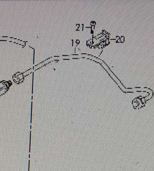 Топливная трубка Audi Q7 хэтчбек 2010 г.  4.2 л дизель