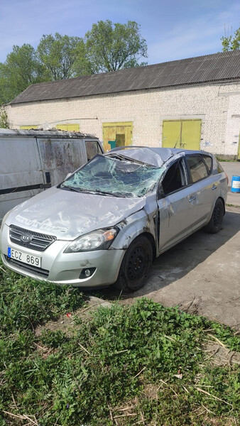 Крыша Kia Cee`d универсал 2007 г.  1.6 л дизель Ровно