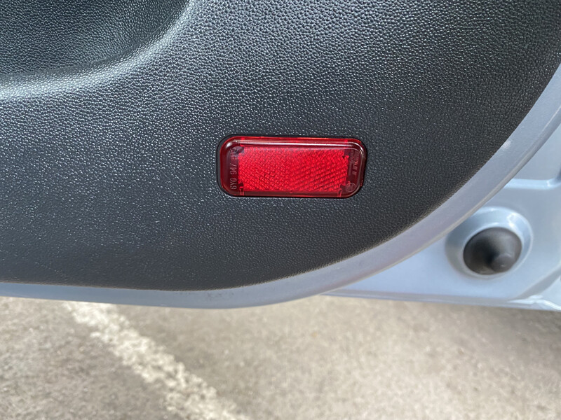 Отражатель в карту Skoda Fabia  2006 хэтчбек 1.4 Бензин Христиновка