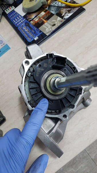 Моторчик рейки рулевой Hyundai Sonata 7  2016 2.0 Бензин 