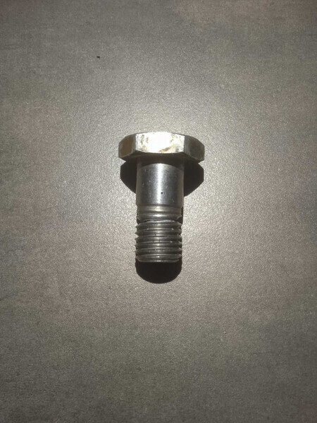 Клапан обратки тнвд Nissan Vanette C22  1991 2.0 Дизель 