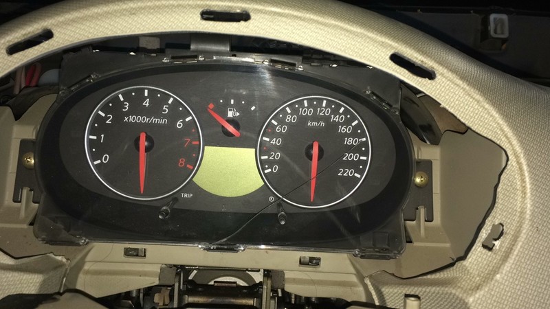 Скло щитка приладів Nissan Micra K12 хетчбек 2006 р.  1.2 л бензин Одеса