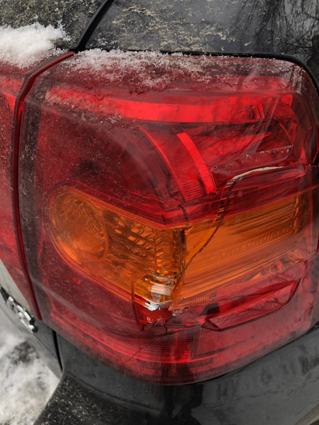 Фонарь задний правый наружный 8155160A80   Toyota Land Cruiser