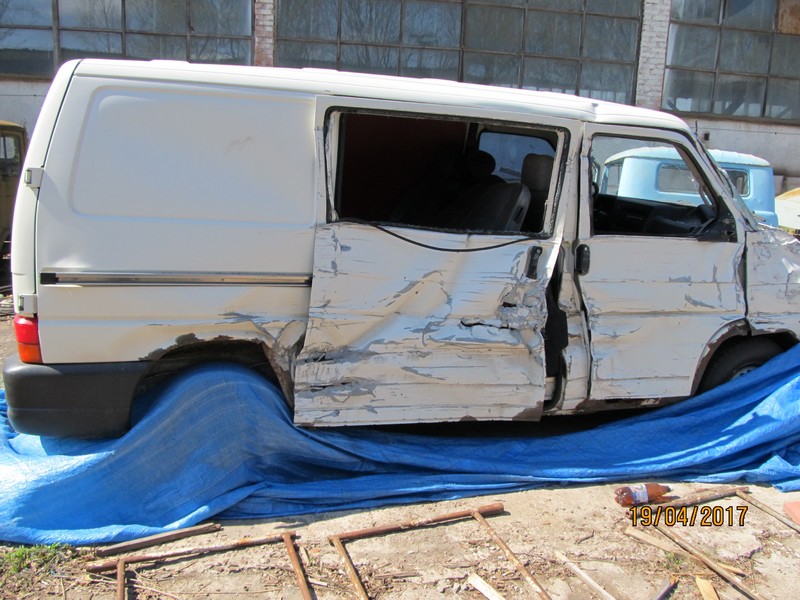 Кузов Volkswagen T4 (Transporter) 2000 г.  1.9 л дизель Чернигов
