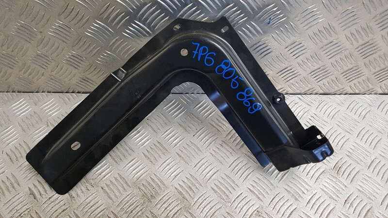 Замыкающая панель с гнездом для фары Volkswagen Touareg  2011 3.0 Дизель 