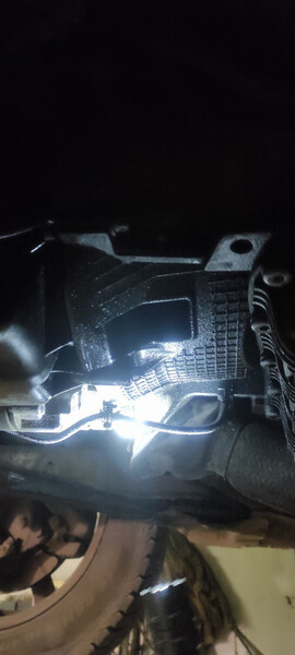 Люк захисту двигуна BMW 3 Series Е91 2011 універсал 2.0 Дизель Суми