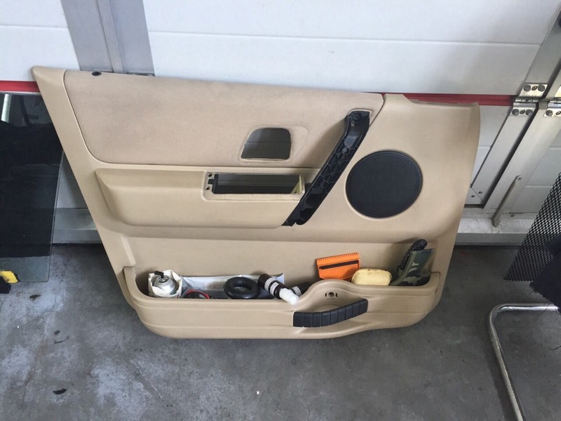 Накладка передней двери Land Rover Freelander  2006 2.0 Дизель Киев