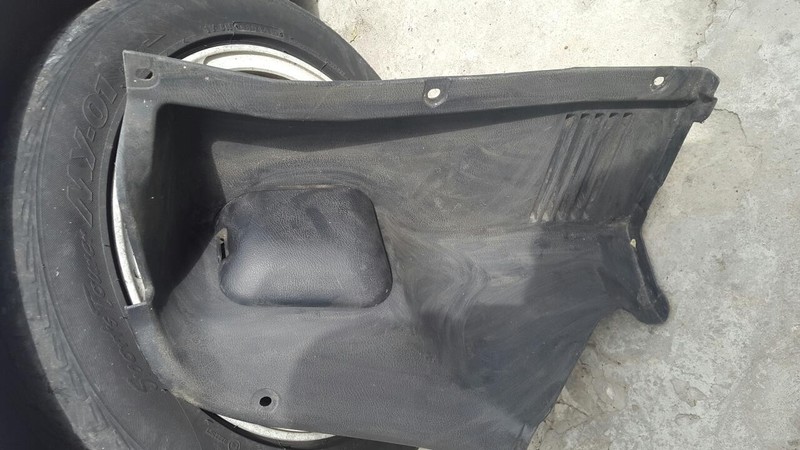 Пластик багажника Daewoo Lanos  2007 1.6 Бензин Киев