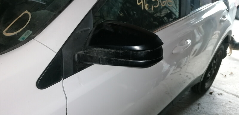 Зеркало вкладиш праве Toyota RAV4  2015 хэтчбек 1.0 Бензин Киев