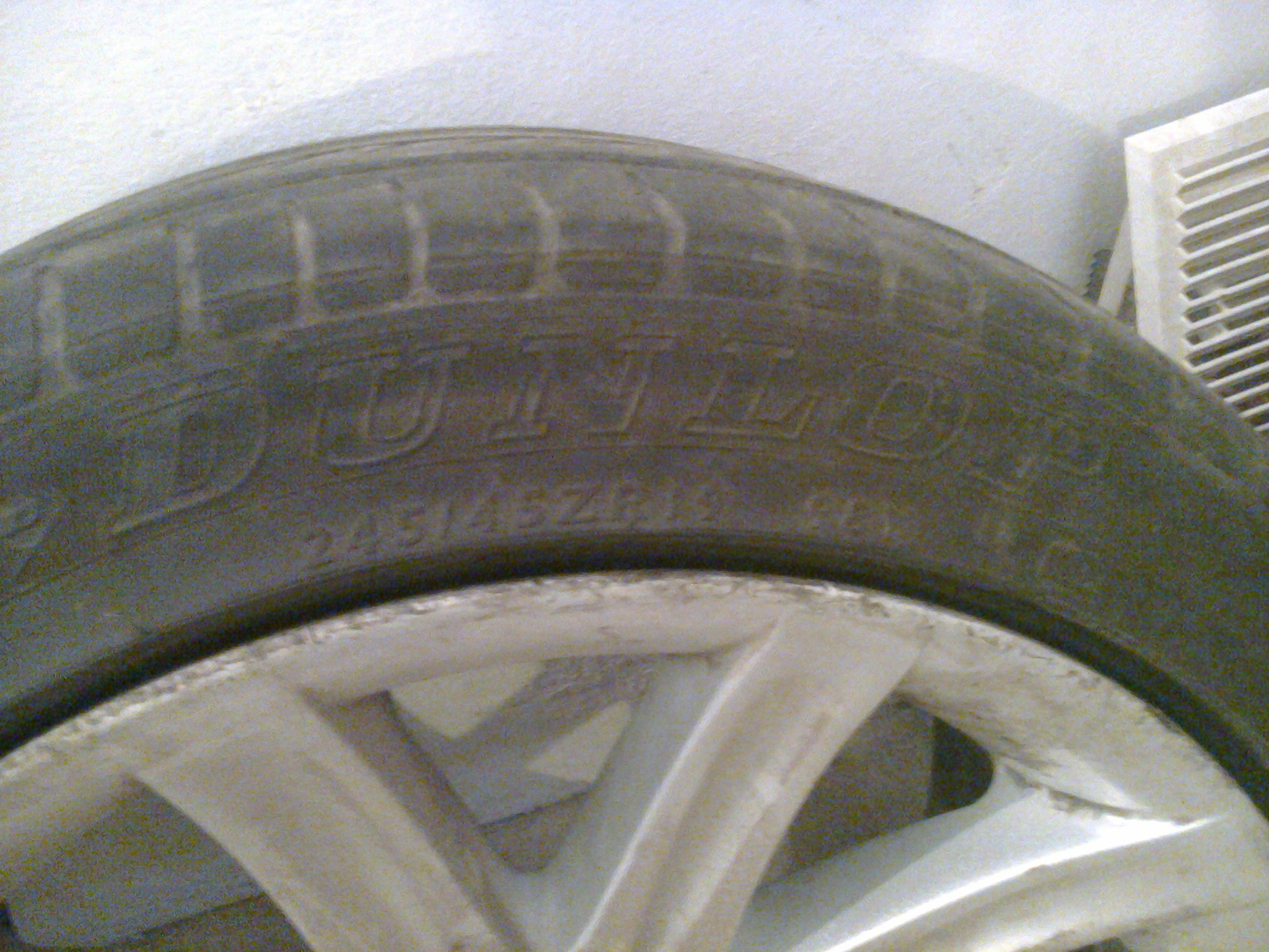 Шины зимние BMW 7 Series  2002  Бензин Мелитополь