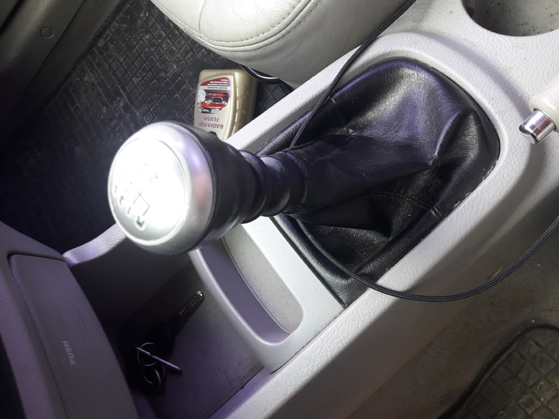 Ручка КПП 43700 2F400   Kia Cerato