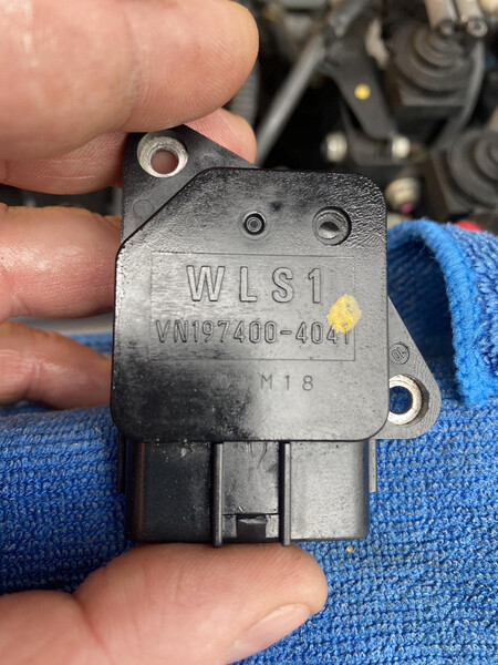 Расходомер воздуха Ford Ranger 2010 г.