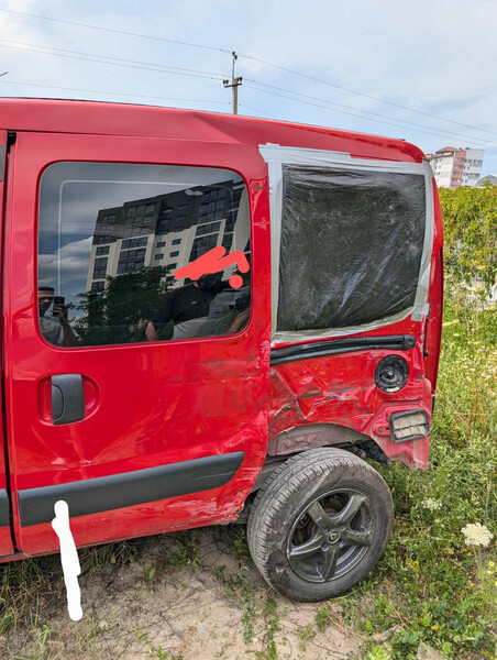Чверть кузова задня ліва Renault Kangoo  2006 1.6 Бензин Івано-Франківськ