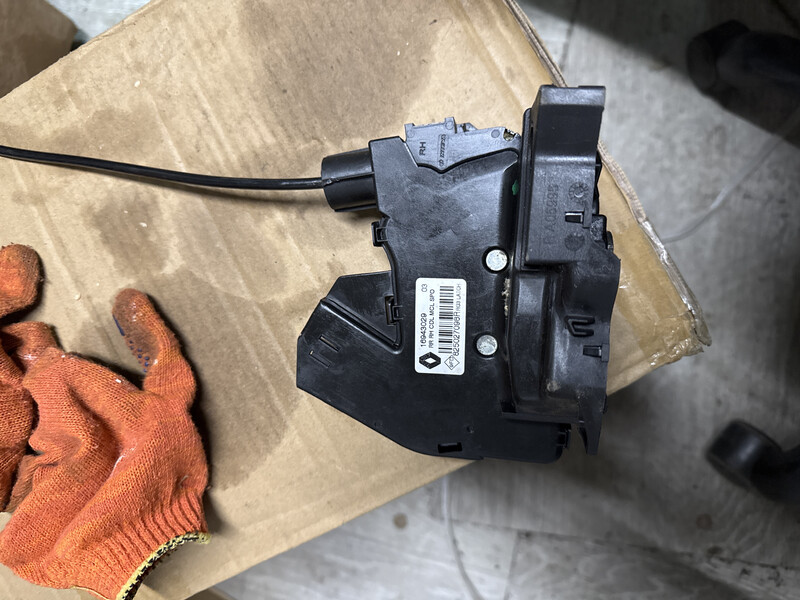 Замок двери Renault Talisman универсал 2017 г.  1.6 л дизель Винница