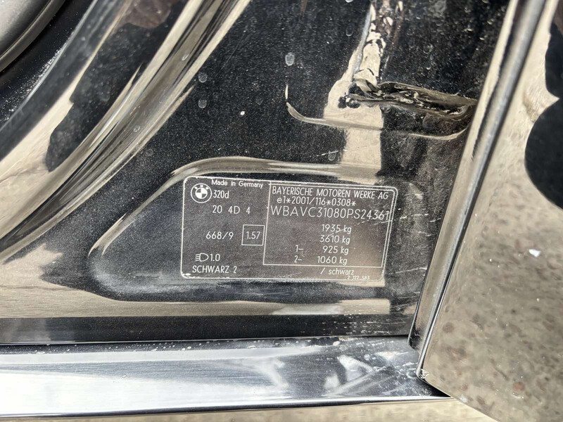 Правое переднее крыло BMW 3 Series 2005 г.  2.0 л дизель