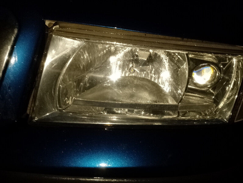 Фара передняя 13529834569   Skoda Octavia