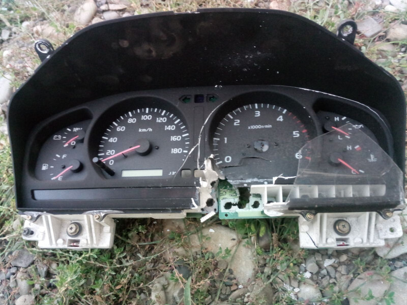 Щиток приладів Toyota Land Cruiser 100  1998 4.2 Дизель 