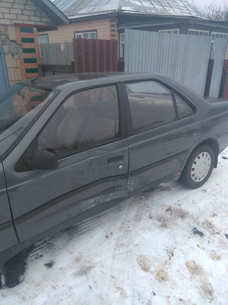 Двери перед зад водительская сторона Peugeot 405  1992 1.6 Бензин 