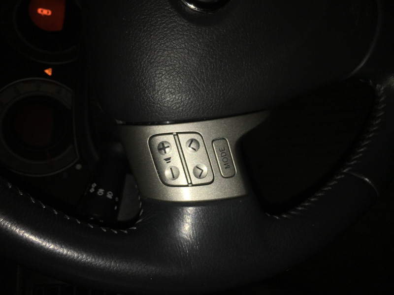 Кнопки руля Toyota Corolla E140  2008 1.6 Бензин Киев