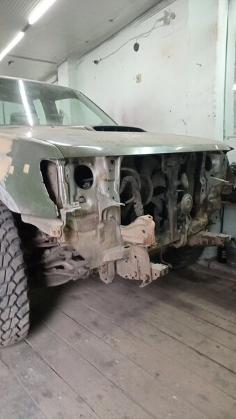 Рычаг передний верхний левый и правый Nissan Kingcab  1999 1.9 Бензин Хмельницкий