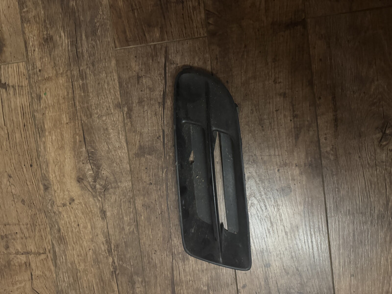 Заглушка бампера Toyota Corolla E120 2005 г.  1.4 л бензин Краматорск