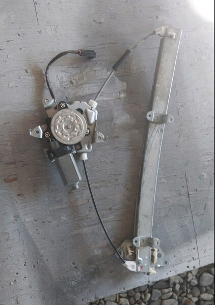 Стеклоподъёмник (мотор стеклоподъёмника) Nissan Almera Classic  2012 1.6 Бензин Мукачево
