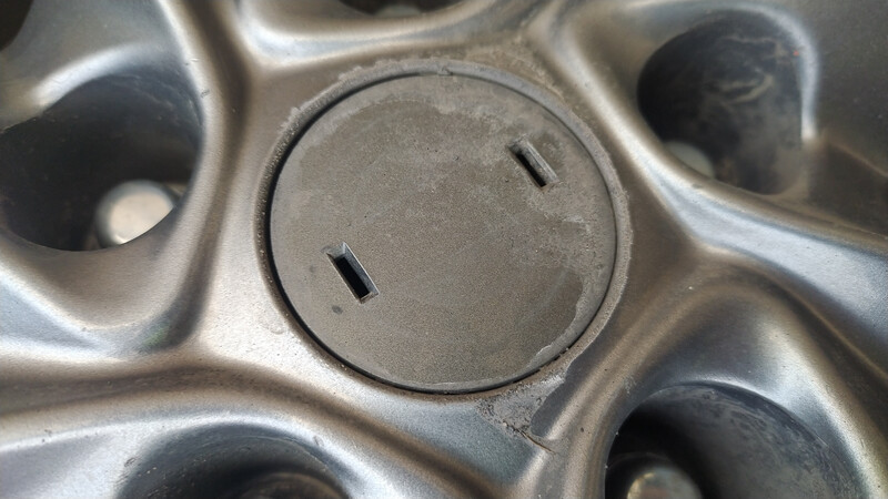 Емблема на колесо Nissan Rogue  2016 2.5 Бензин 