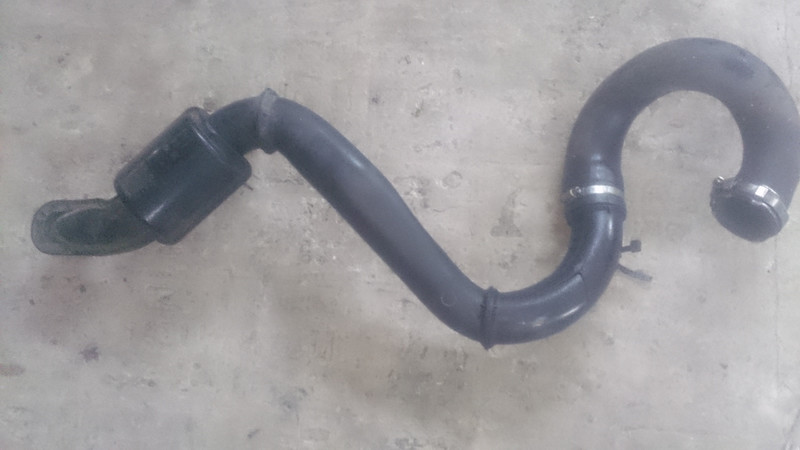 Патрубок турбіни Opel Vivaro  2013 2.0 Дизель 