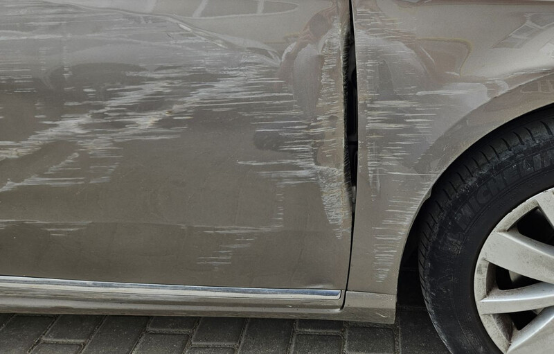 Дверь передняя правая Volkswagen Passat B7 2010 универсал 1.8 Бензин Хмельницкий