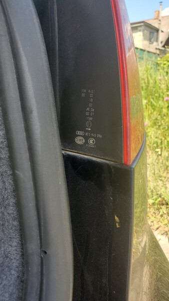 Задні ліхтарі Audi A4  2007  Электро 
