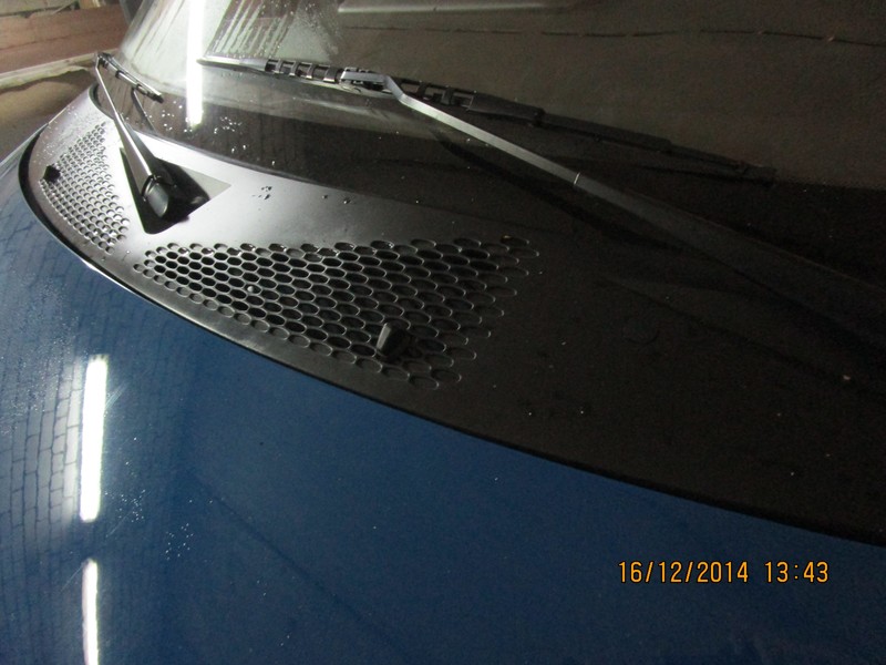 Декор решетка под дворники Ford Transit 2,0DI 2005 2.0 Дизель Черкассы