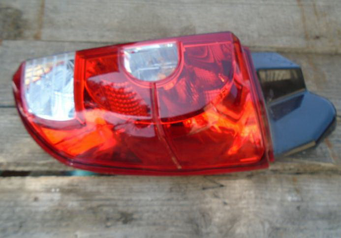Фонарь задний Mitsubishi Colt  2009 хэтчбек 1.3 Бензин Киев