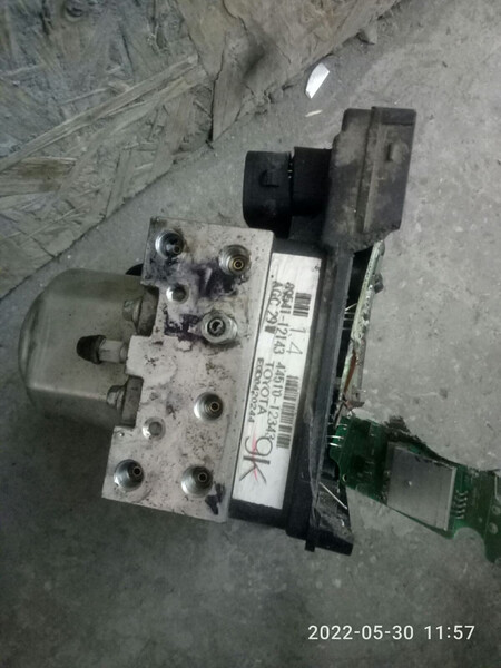 Блок ABS Toyota Corolla E140  2007 1.8 Бензин 