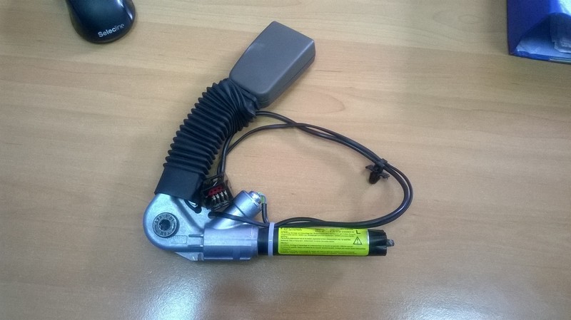 Водительский натяжитель ремня безопасности Jaguar S-Type  2007 3.5 Бензин Киев