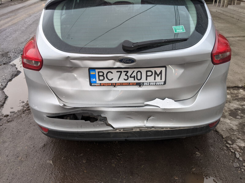 Бампер задний, крышка багажника Ford Focus универсал 2018 г.  2.0 л бензин Мукачево