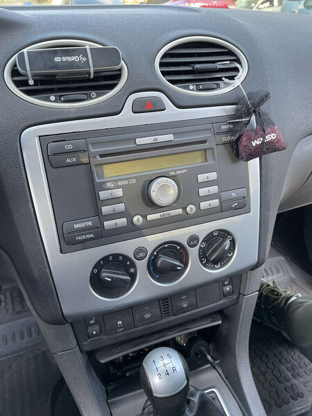 Рамка магнитолы Ford Focus 2  2007 универсал 1.8 Бензин Кременчуг