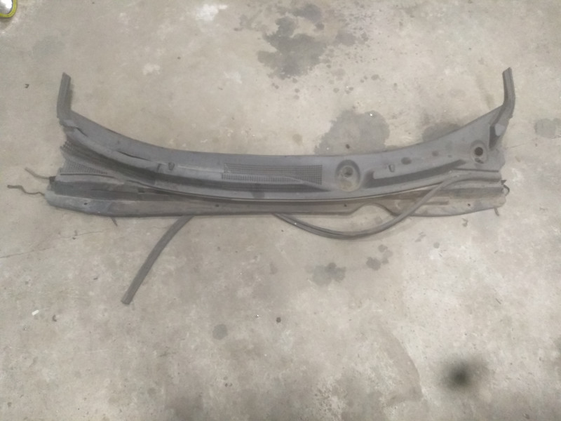 Вітрова панель Hyundai i30  2013 хэтчбек 1.6 Бензин Луцк